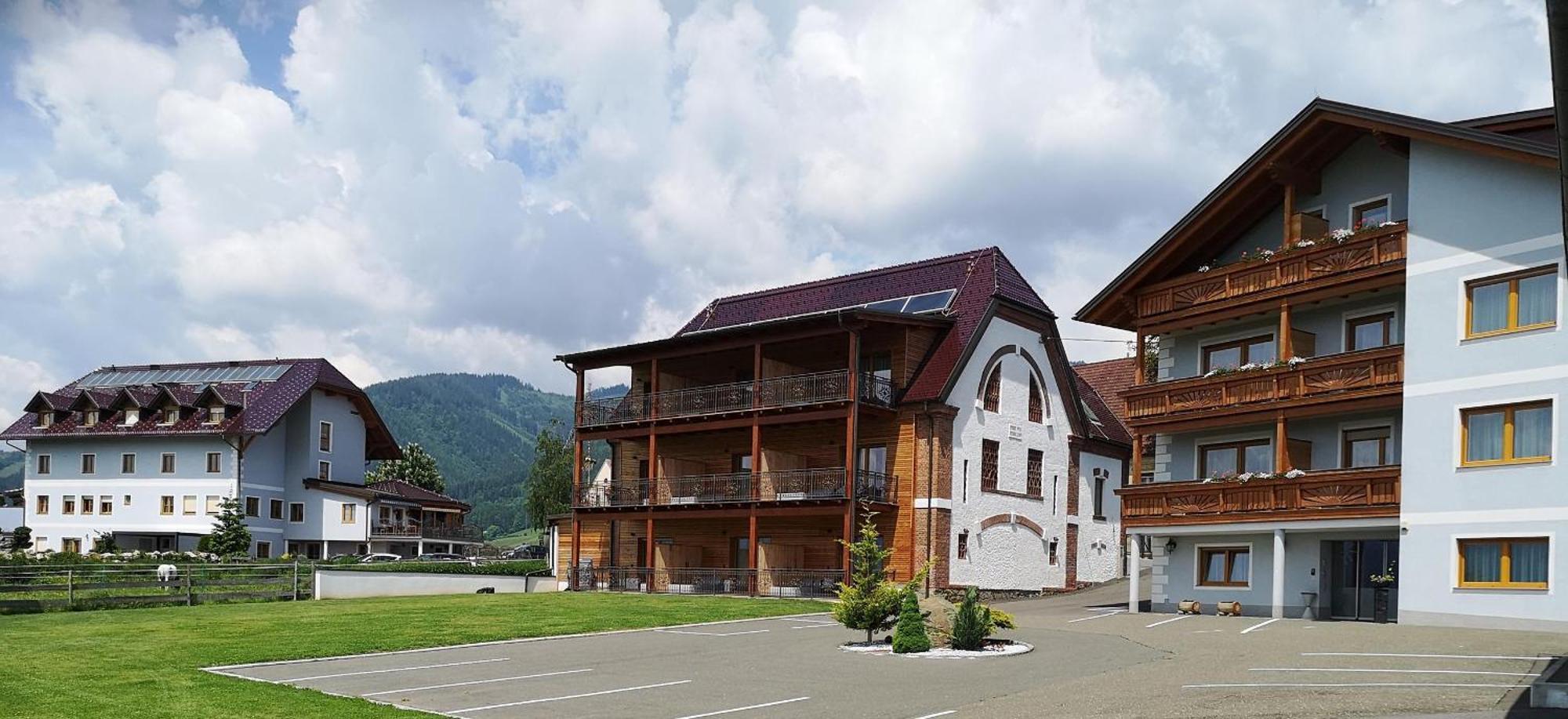 Hotel Restaurant Perschler Rattenberg  المظهر الخارجي الصورة
