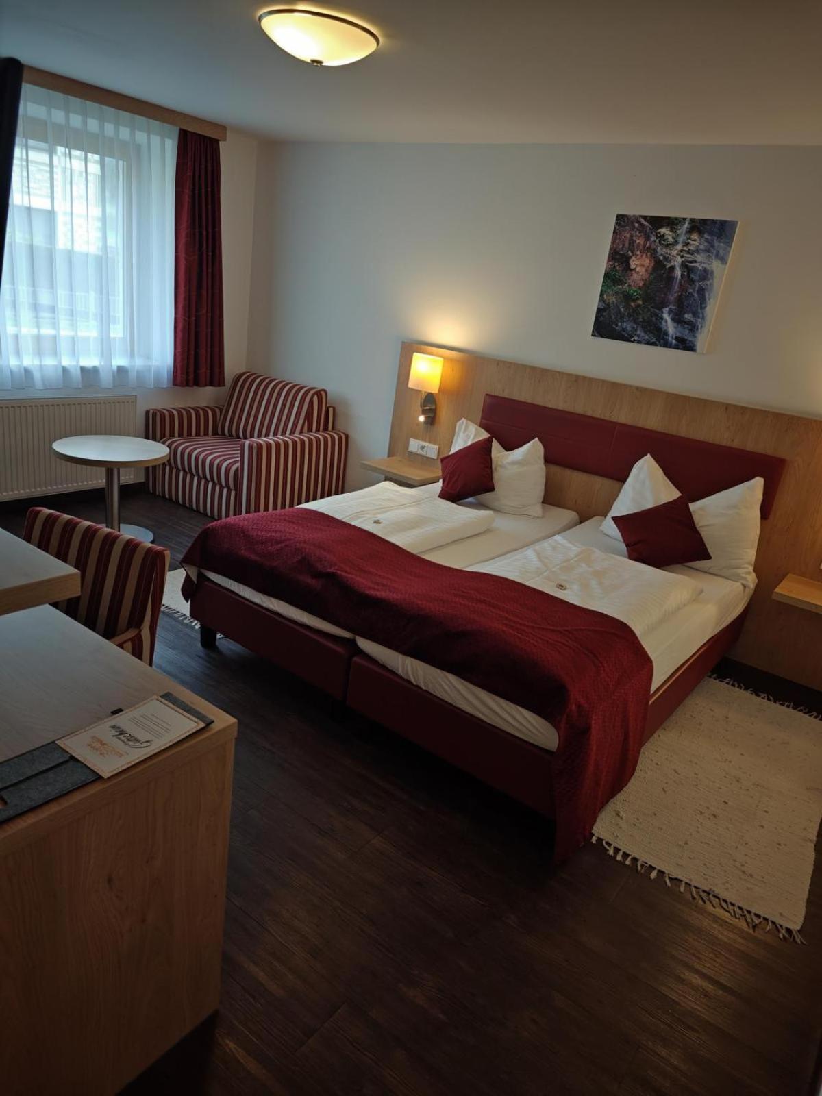 Hotel Restaurant Perschler Rattenberg  المظهر الخارجي الصورة